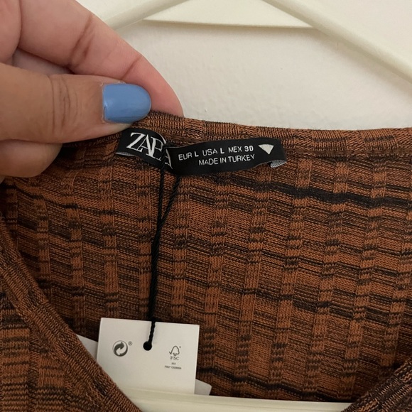 Zara Ruched Blouse - Picture 2 of 4